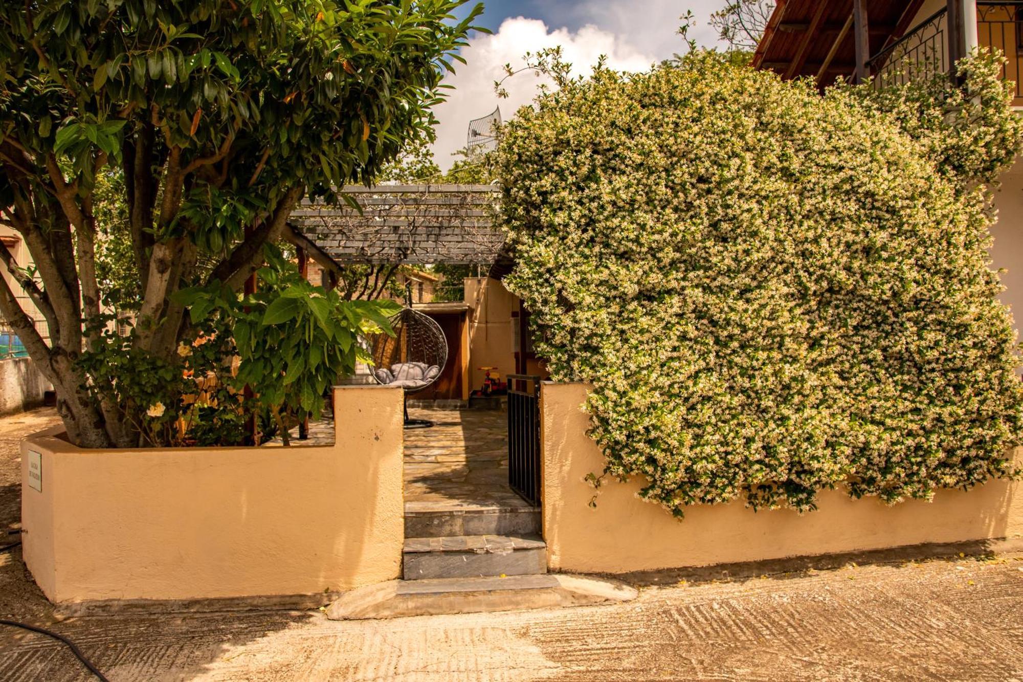 La Casa De Vacation Villa Láfkosz Kültér fotó