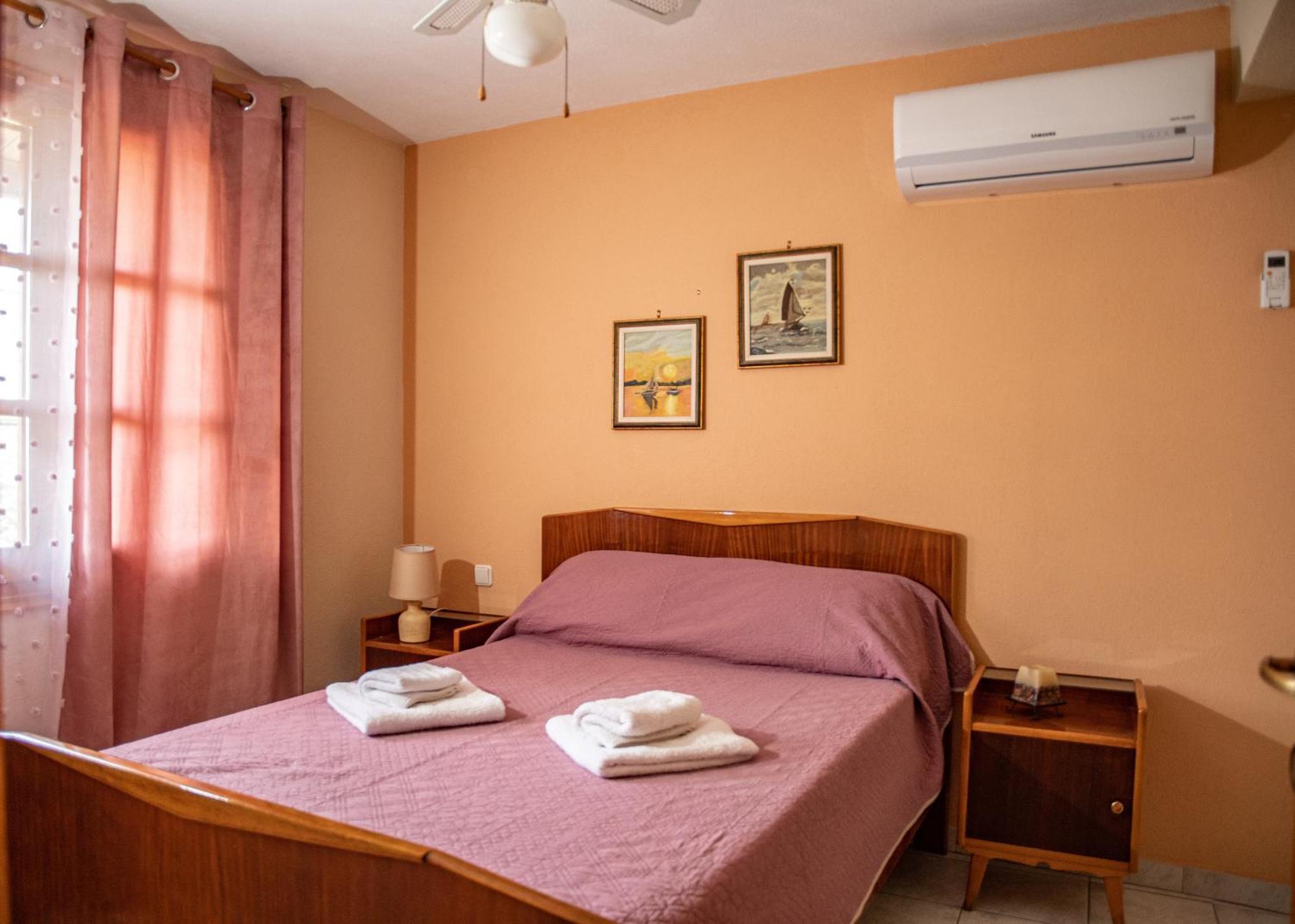 La Casa De Vacation Villa Láfkosz Kültér fotó